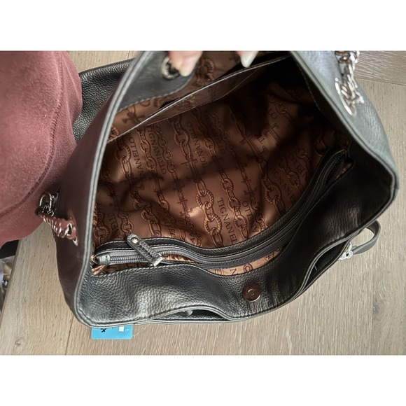 Tignanello Silver Metallic Leather Purse/Shoulder Bag ** See decription - Picture 5 of 12